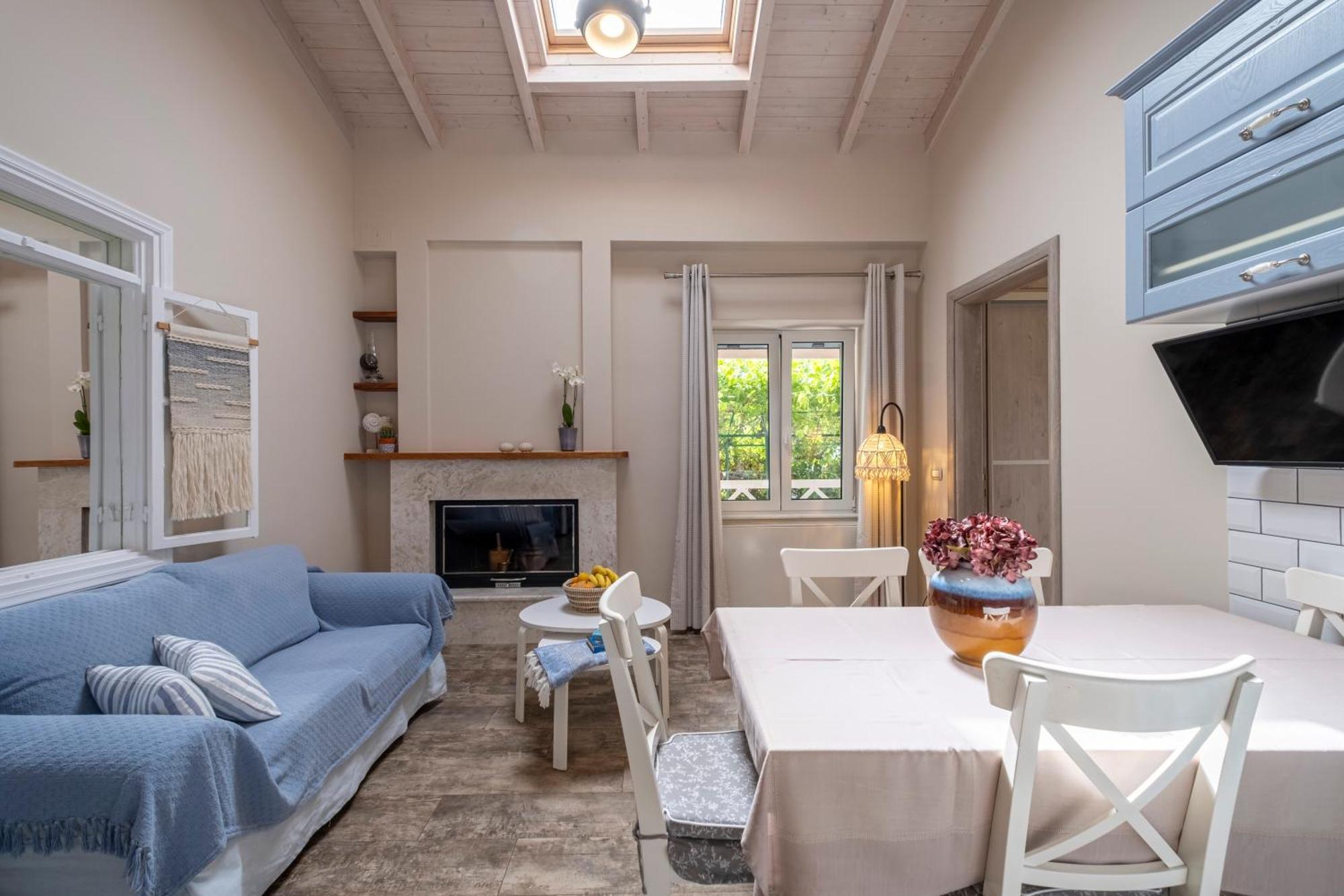 Oasis Home Tolo Exterior photo